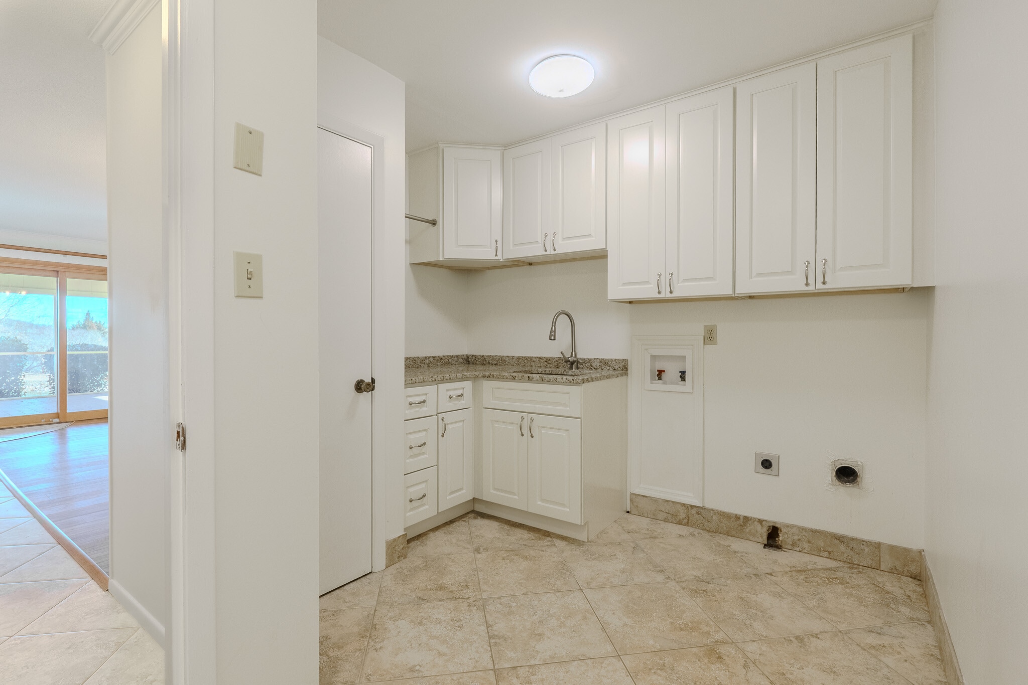 Building Photo - 218 Baltusrol Rd