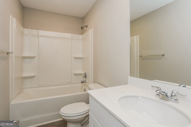 Building Photo - 518 Firethorn Ct