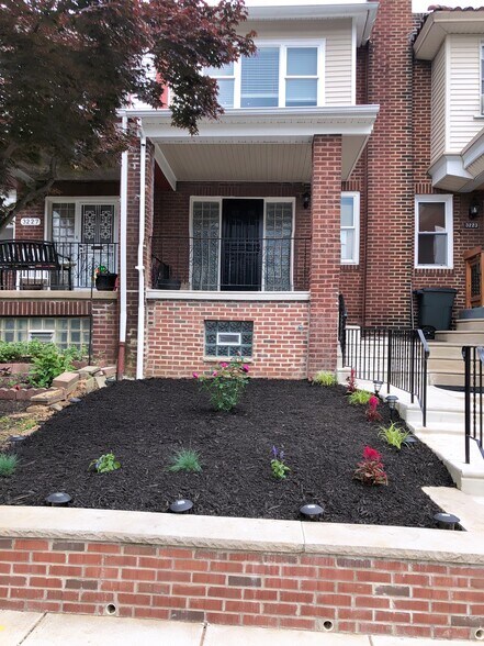Building Photo - 3225 N 33rd St