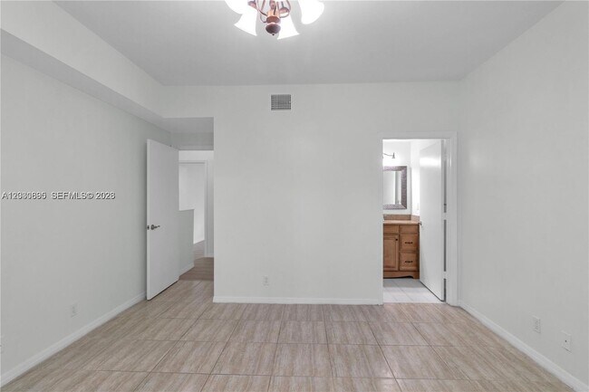 Building Photo - 1393 Barcelona Way
