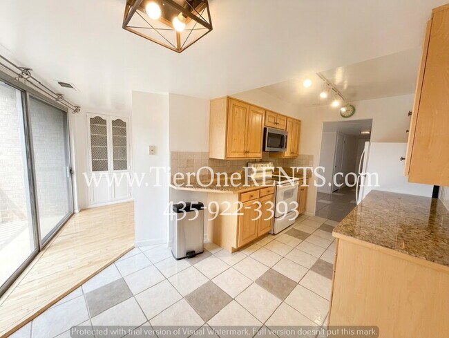Building Photo - This property offers a NO DEPOSIT option available for qualified renters