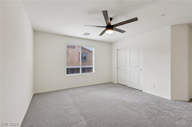 Building Photo - 10971 Meridian Flds Ave