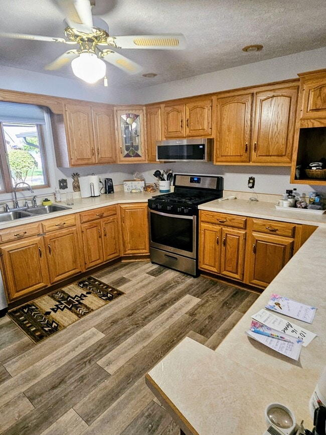 Building Photo - 606 Ravens Lake Dr