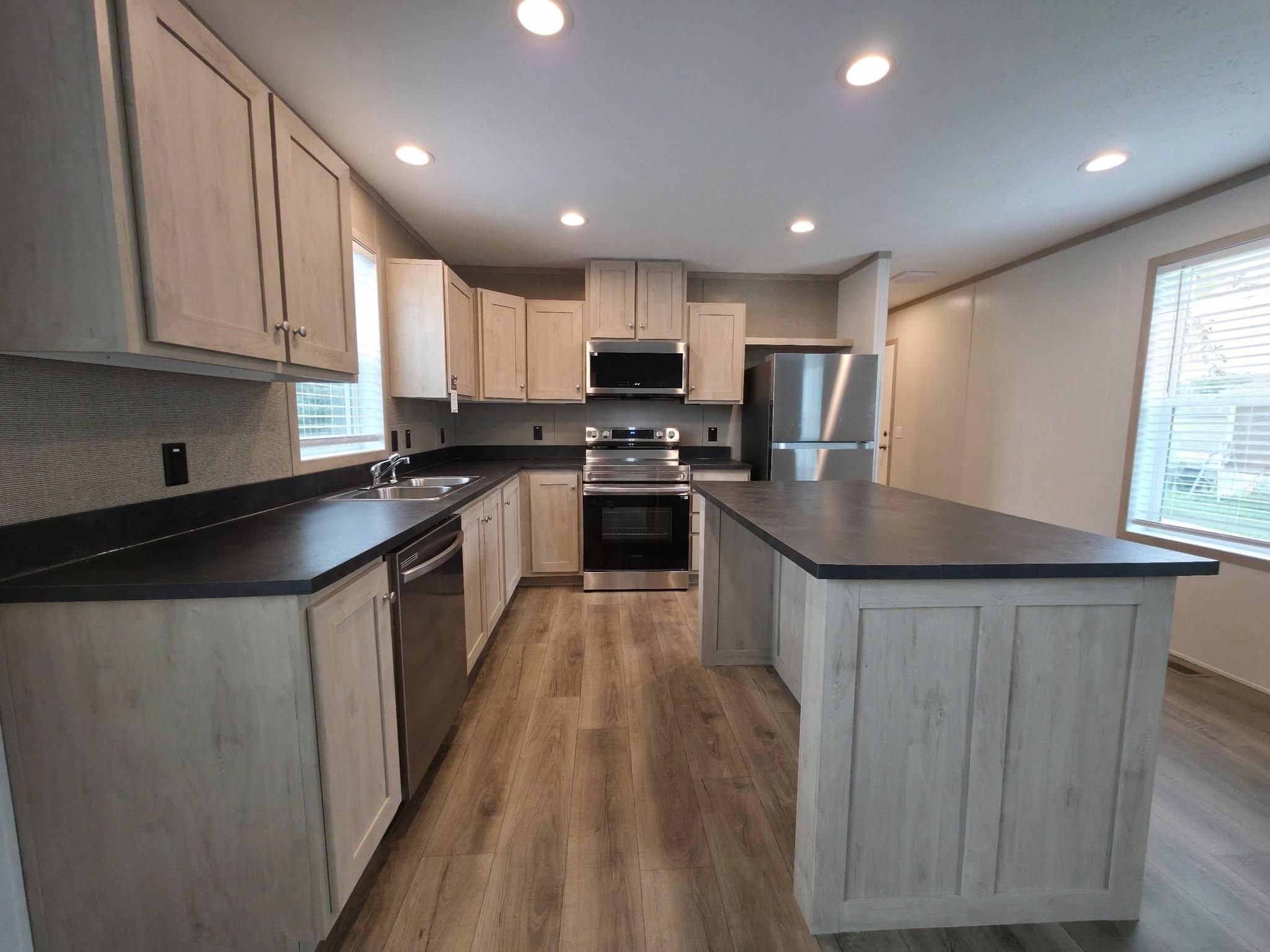 Building Photo - 1312 W Harbour Unit 160