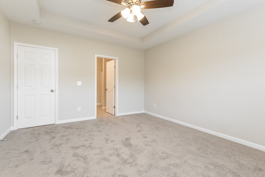 Building Photo - 39 Celtic Ct