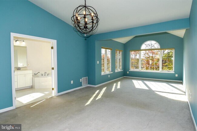 Building Photo - 43265 Morven Square