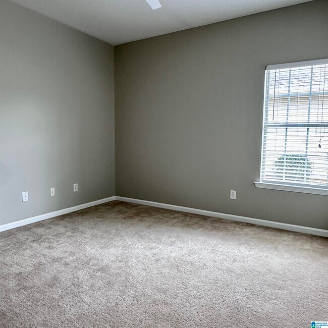 Building Photo - 821 Savannah Ln