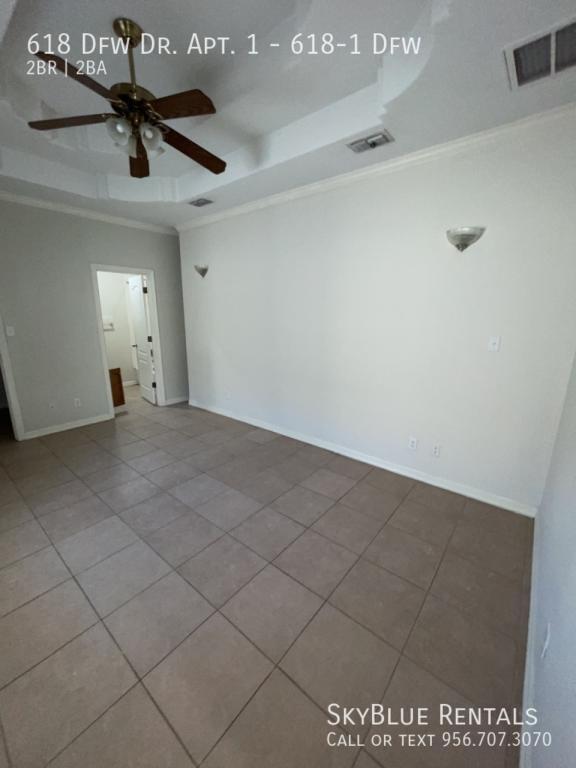 Building Photo - 618 DFW Dr