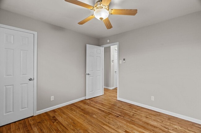 Building Photo - Stunning Brick Duplex with private partially finished basement in Kirkwood