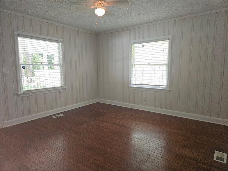 Building Photo - 5531 Wrightsville Ave