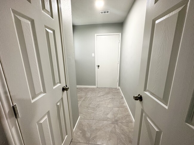 Building Photo - 3106 Stacy Ln