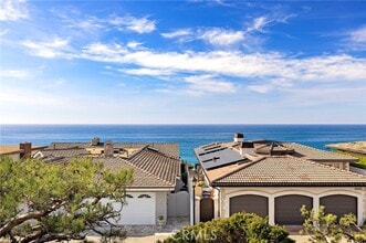 Building Photo - 4022 Calle Marlena