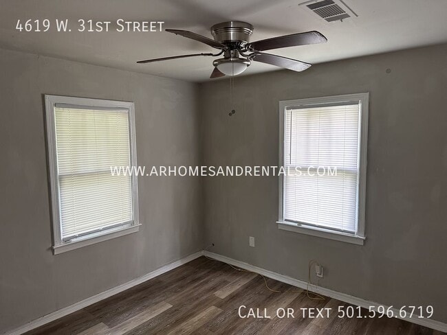 Building Photo - 4619 W 31st St