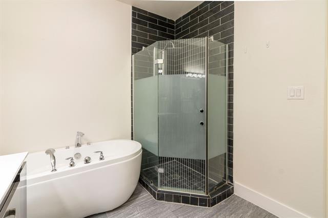 Building Photo - 3845 Convent St