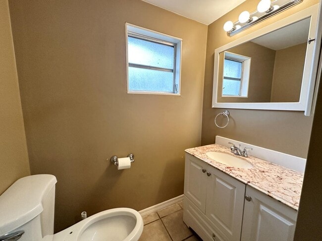 Building Photo - 6039 Corson Ave