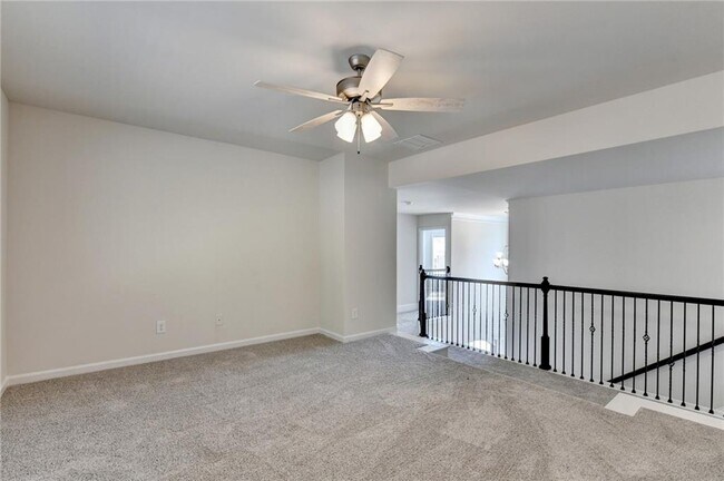 Building Photo - 1661 Silver Crst Wy