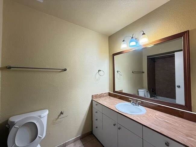 Building Photo - 12603 Ashford Meadow Dr