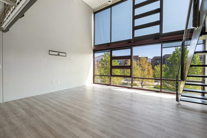 Building Photo - 367 Auden Ave