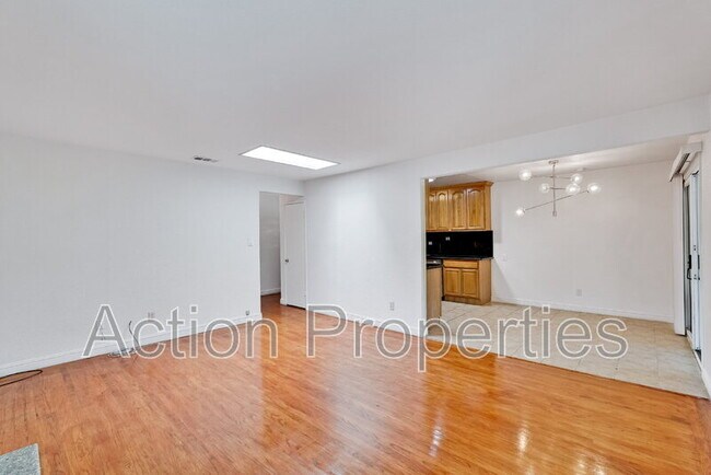 Building Photo - 439 Glendale Ave
