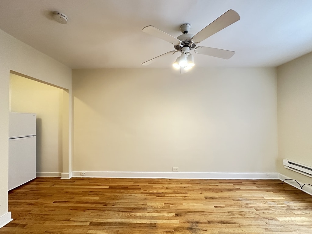 Building Photo - 513 W Wellington Ave