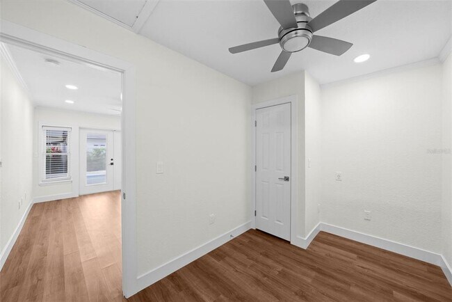 Building Photo - 402 Erie Ave