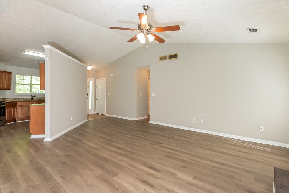 Building Photo - 340 Christian Woods Dr