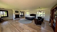Building Photo - 2611 Janin Way