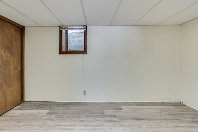 Building Photo - 4318 Benjamin St NE