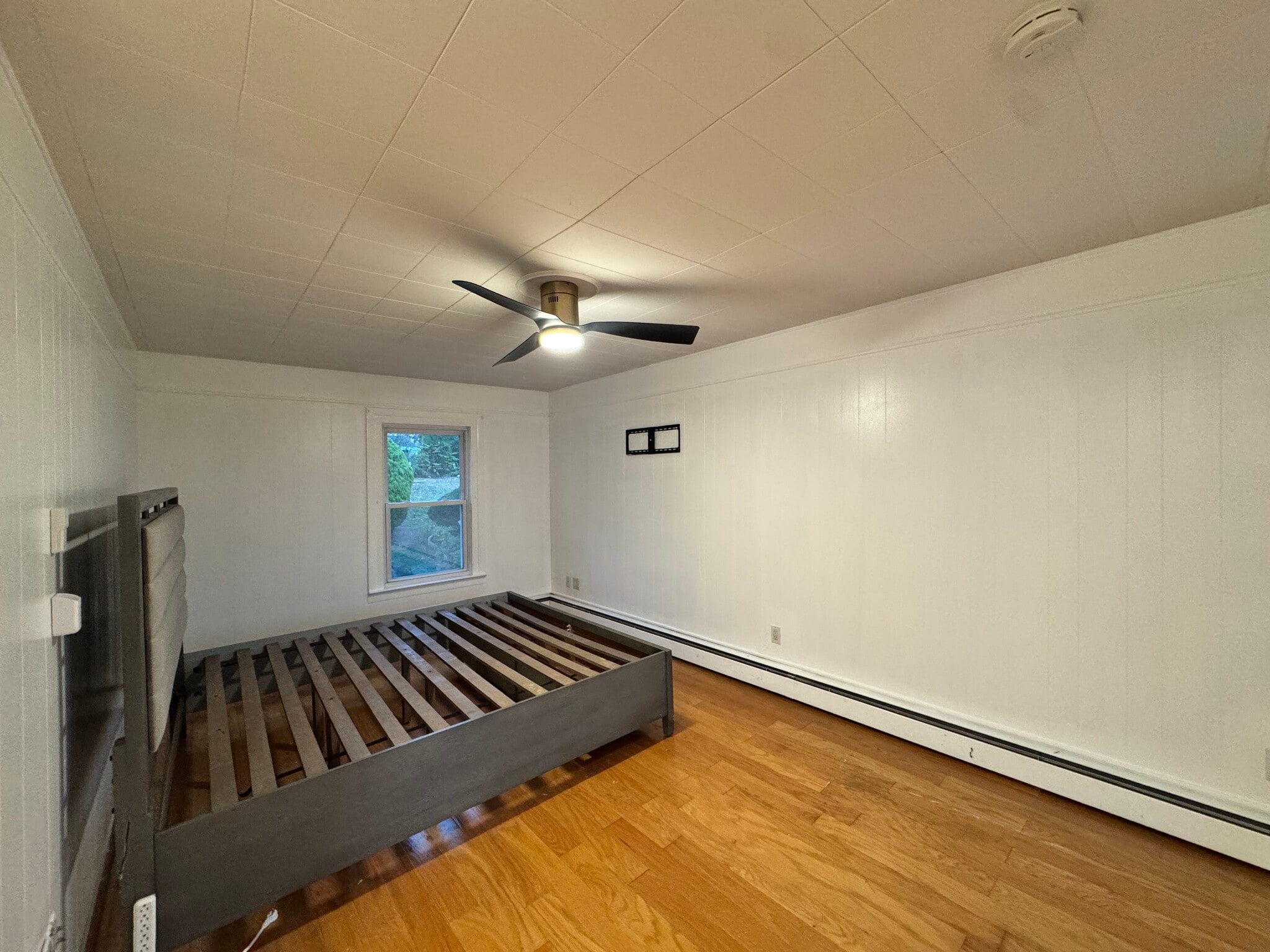 Master Bedroom - 651 Quinnipiac Ave