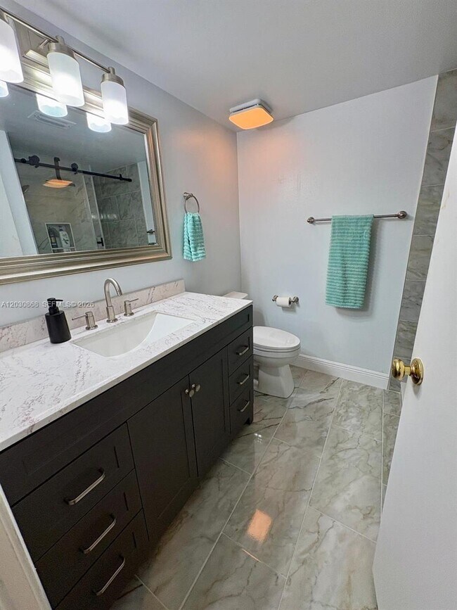 Building Photo - 8750 Royal Palm Blvd