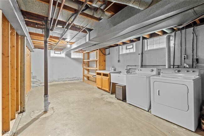 Building Photo - 32955 E Nimrod St