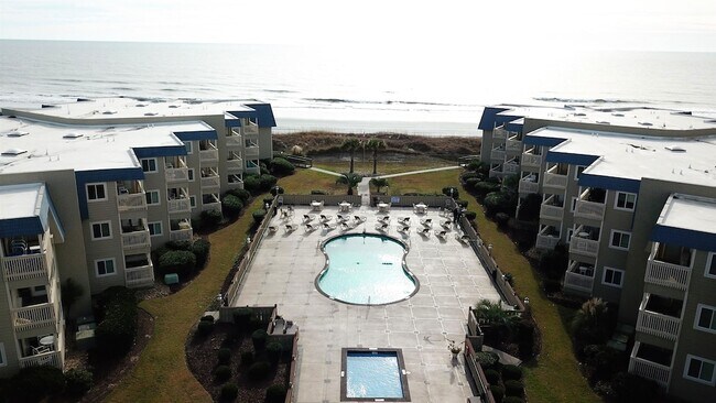 Building Photo - 9660 Shore Dr