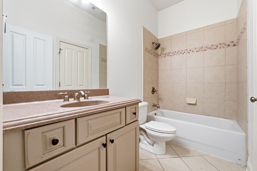 Building Photo - 6961 Fellowship Ln