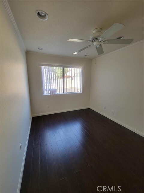 Building Photo - 147 S Poplar Ave