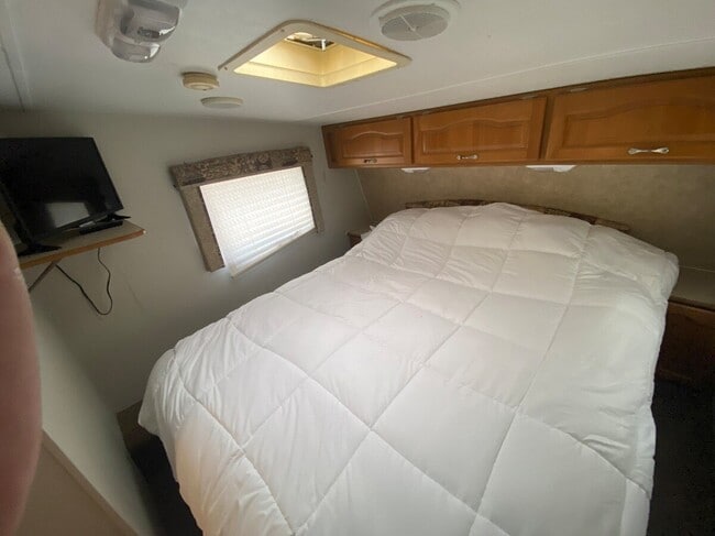 Building Photo - 2270 Topsail Dr