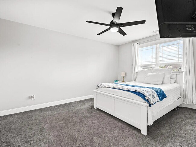 Building Photo - Lease OR Lease to Own