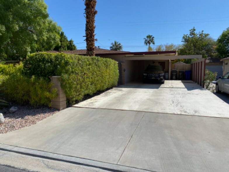 Building Photo - 666 N Plaza Amigo