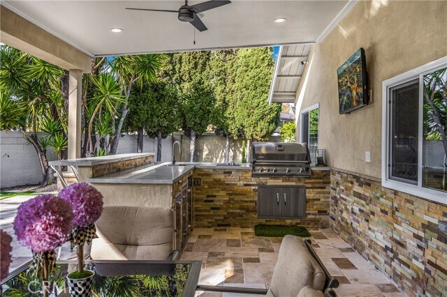 Building Photo - 1320 N Van Gogh Cir