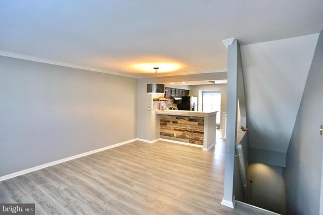 Building Photo - 6623 Skylemar Trail