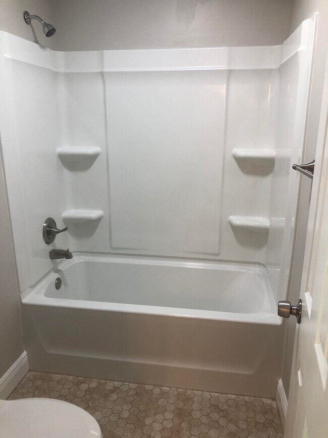 Building Photo - 7653 Frankfort St