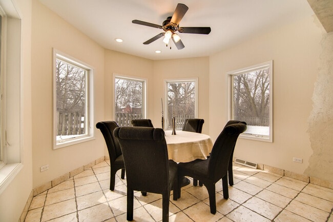 Building Photo - 30W777 Shoe Factory Rd