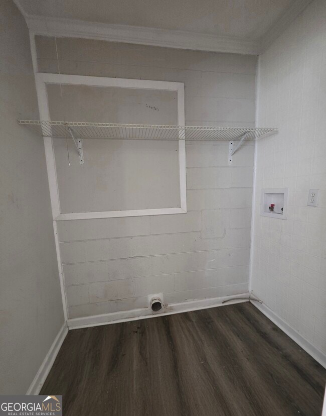 Building Photo - 3588 Morgan Dr