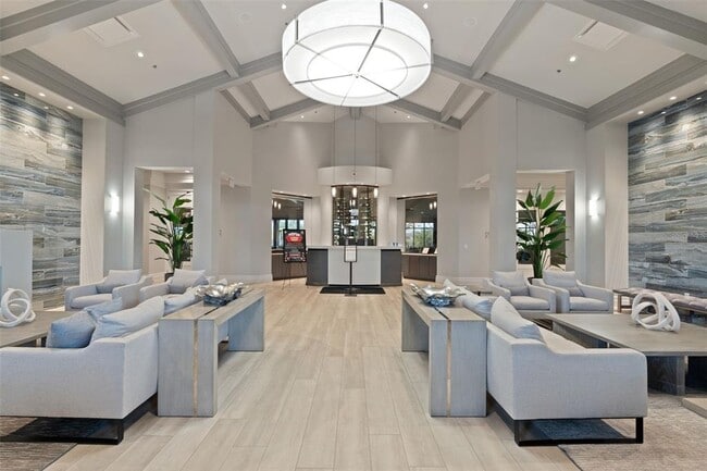 Building Photo - 16904 Vardon Ter