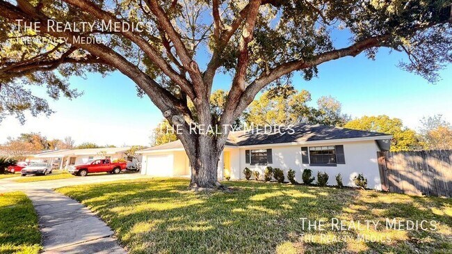 Building Photo - 1009 Alfred Dr