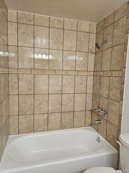 Building Photo - 20810 Amie Ave