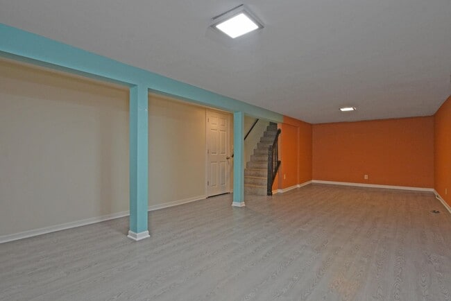Building Photo - 5031 Drew Ave N