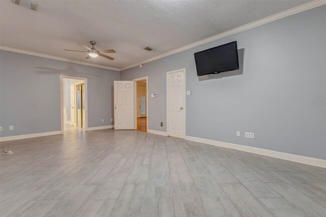 Building Photo - 1723 Park Ridge Dr