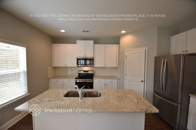 Building Photo - 1400 Ethans Way