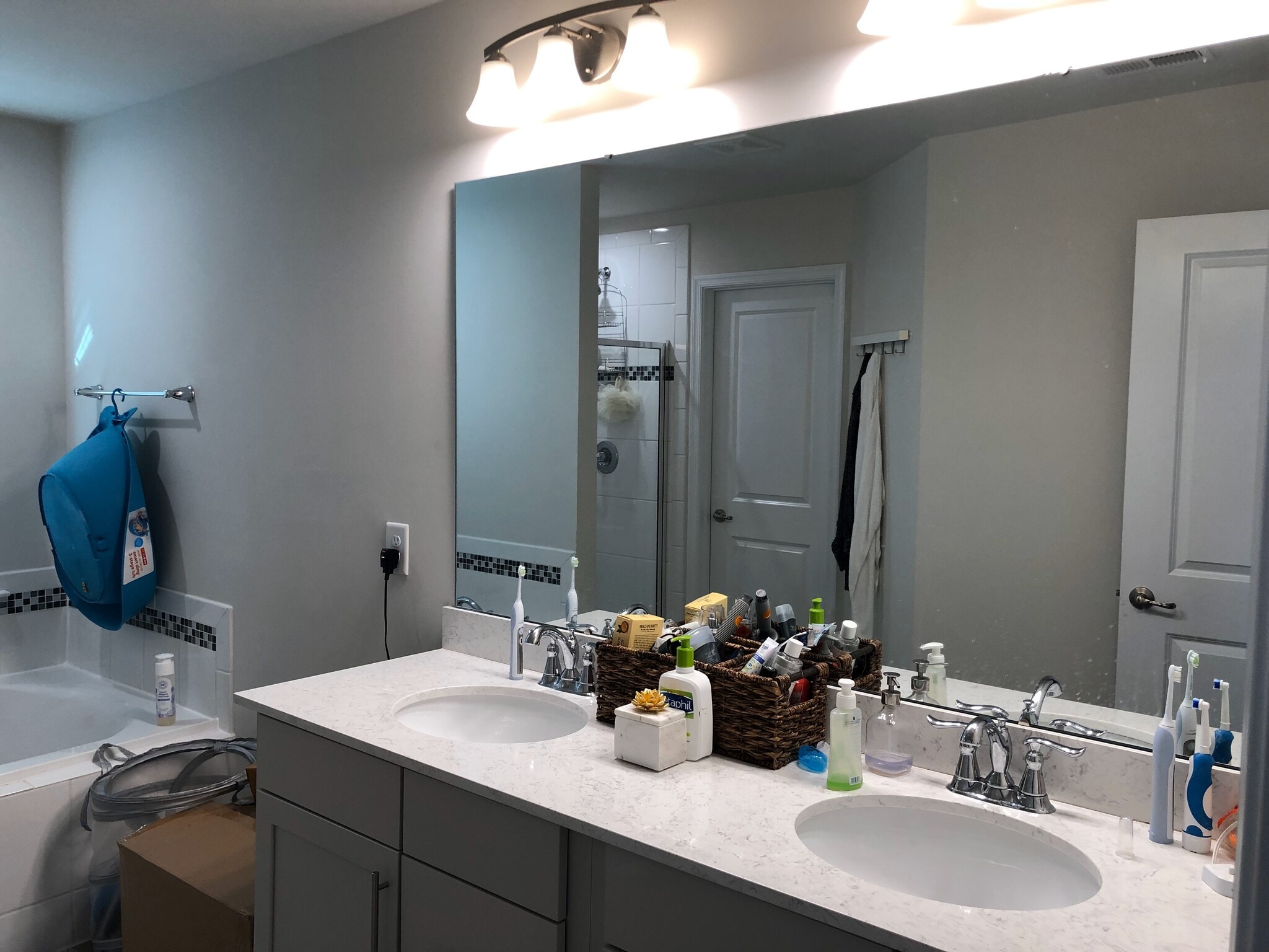 Master Bathroom (2) - 4014 Audubon Park Dr