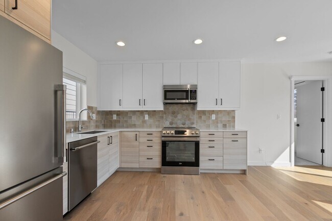 Building Photo - 8332 26th Ave NW